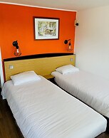Le 2 by HOTEL AKENA LA FERTE BERNARD