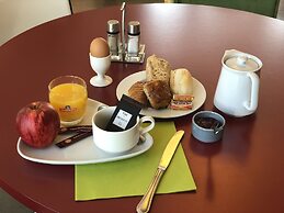Brit Hotel Mayenne