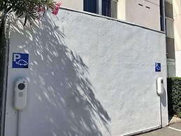 Kyriad Martigues Sud