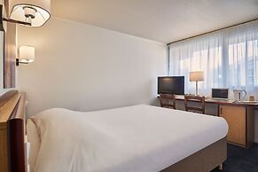 Kyriad Niort Est - La Crèche