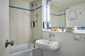 Kyriad Niort Est - La Crèche