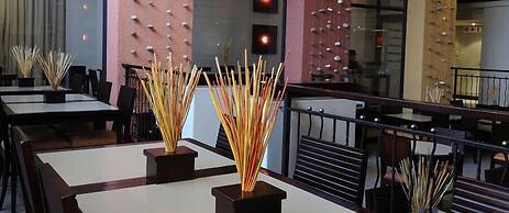 Peermont Metcourt Inn at The Grand Palm Resort