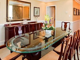 Peermont Metcourt Inn at The Grand Palm Resort