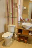 Peermont Metcourt Inn at The Grand Palm Resort