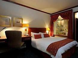 Peermont Metcourt Inn at The Grand Palm Resort