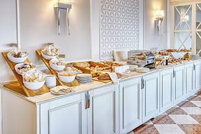 Madrigale Panoramic Lifestyle & Soulful Hotel