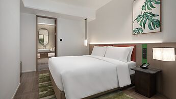 Holiday Inn Resort Sanya Bay by IHG