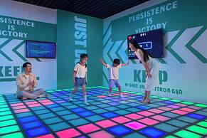 Holiday Inn Resort Sanya Bay by IHG