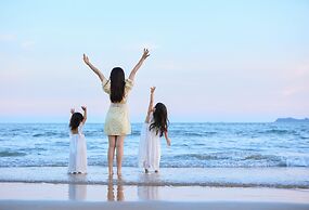 Holiday Inn Resort Sanya Bay by IHG