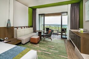 Holiday Inn Resort Sanya Bay by IHG