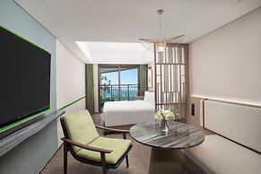 Holiday Inn Resort Sanya Bay by IHG