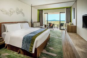 Holiday Inn Resort Sanya Bay by IHG