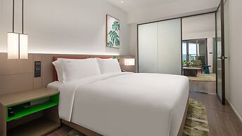 Holiday Inn Resort Sanya Bay by IHG
