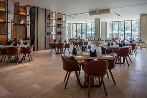 Holiday Inn Resort Sanya Bay by IHG