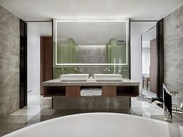 Holiday Inn Resort Sanya Bay by IHG