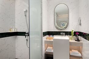 Holiday Inn Resort Sanya Bay by IHG