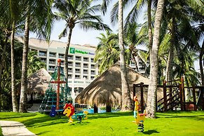 Holiday Inn Resort Sanya Bay by IHG