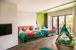 Holiday Inn Resort Sanya Bay by IHG