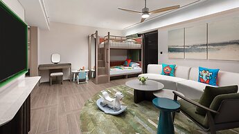 Holiday Inn Resort Sanya Bay by IHG