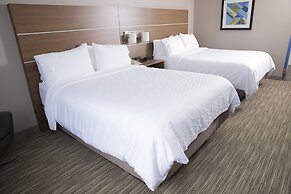 Holiday Inn Express Toledo West - Napoleon by IHG