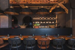 Ona Las Lomas Manga Club