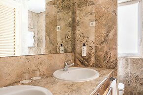 Ona Las Lomas Manga Club