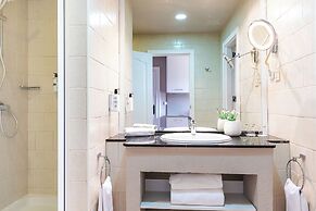 Ona Las Lomas Manga Club