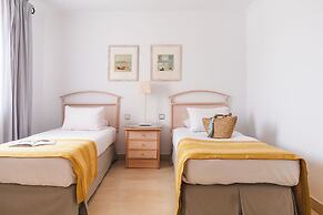 Ona Las Lomas Manga Club