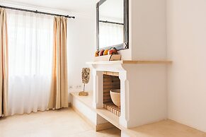 Ona Las Lomas Manga Club