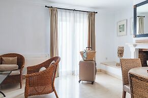 Ona Las Lomas Manga Club