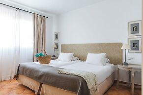 Ona Las Lomas Manga Club