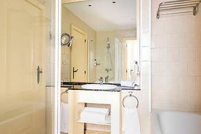 Ona Las Lomas Manga Club