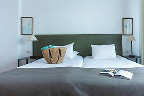 Ona Las Lomas Manga Club