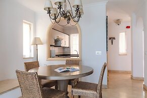 Ona Las Lomas Manga Club