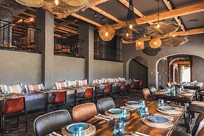 Ona Las Lomas Manga Club