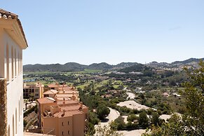 Ona Las Lomas Manga Club