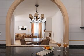 Ona Las Lomas Manga Club