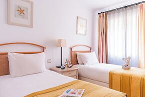 Ona Las Lomas Manga Club