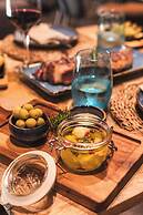 Ona Las Lomas Manga Club