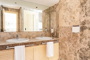 Ona Las Lomas Manga Club