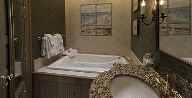 The Chanler at Cliff Walk