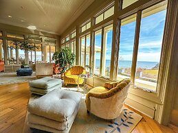 The Chanler at Cliff Walk