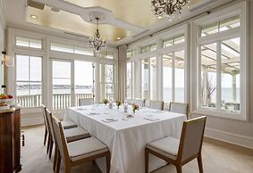 The Chanler at Cliff Walk
