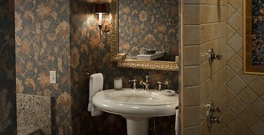The Chanler at Cliff Walk