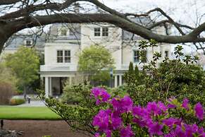 The Chanler at Cliff Walk