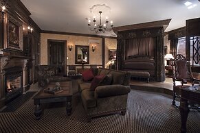 The Chanler at Cliff Walk