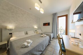 Hotel Baia Del Capitano