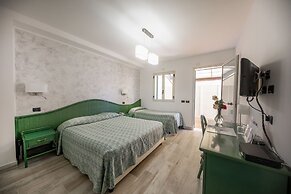 Hotel Baia Del Capitano