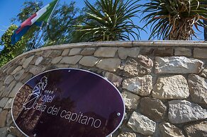 Hotel Baia Del Capitano