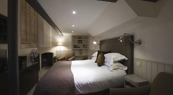 Great John Street Hotel